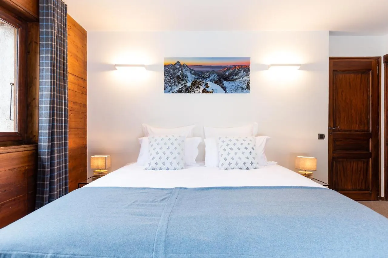 Chalet Les Praz - 280Sqm - Sauna Cinema Fitness - 5 Bedrooms In Heart Of Les Praz - By Cozee Rentals Chamonix